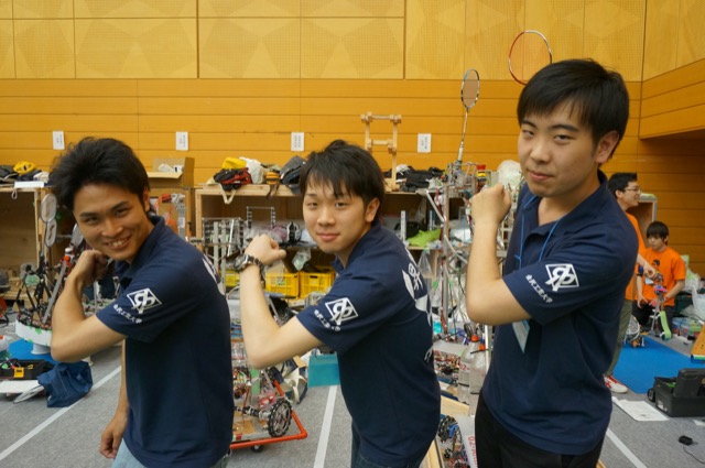 写真左より石澤康一さん、坂下文彦さん、青木雅裕さん