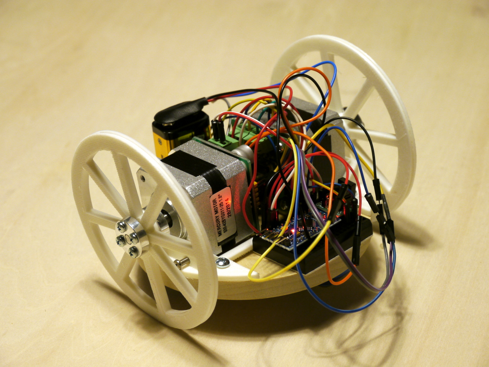 ステッピングモーターで2輪走行ロボットを作成（後編）〜Arduinoでパーツやセンサーを使ってみよう | Device Plus - デバプラ