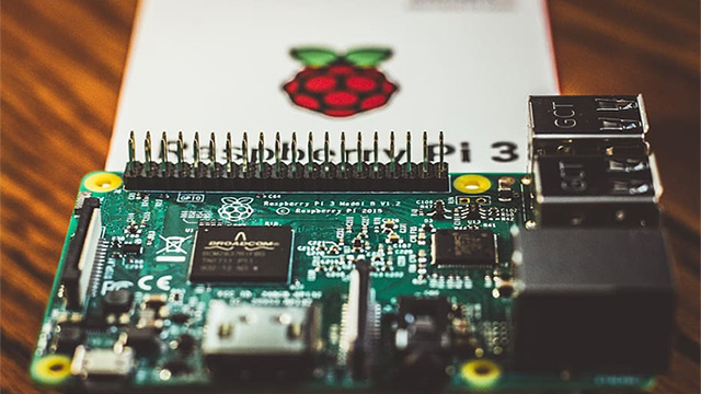 how-to-build-web-server-with-raspberry-pi-thumbnail